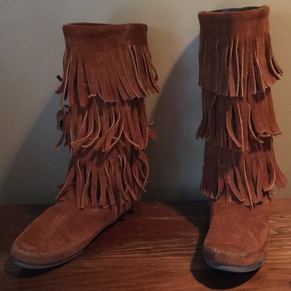 Minnetonka leather 3 layer brown fringe suede boot - Picture 4 of 8